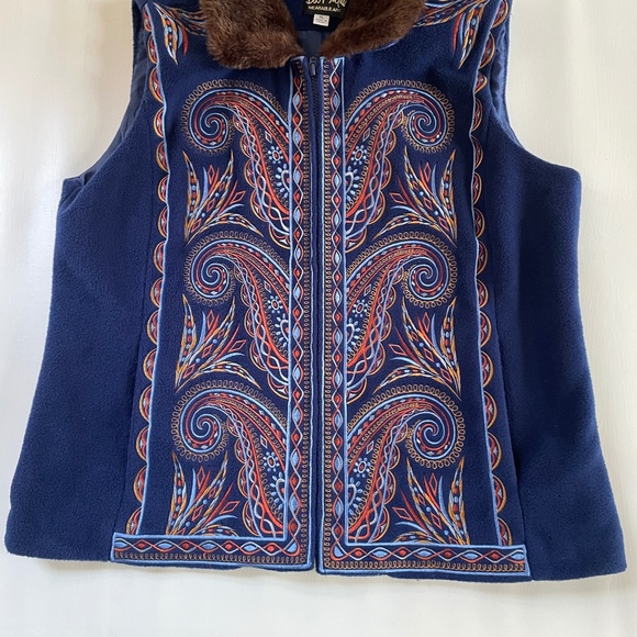 Bob Mackie Women Fleece Vest XL Faux Fur Collar Paisley Boho Western Embroidered - Picture 6 of 12